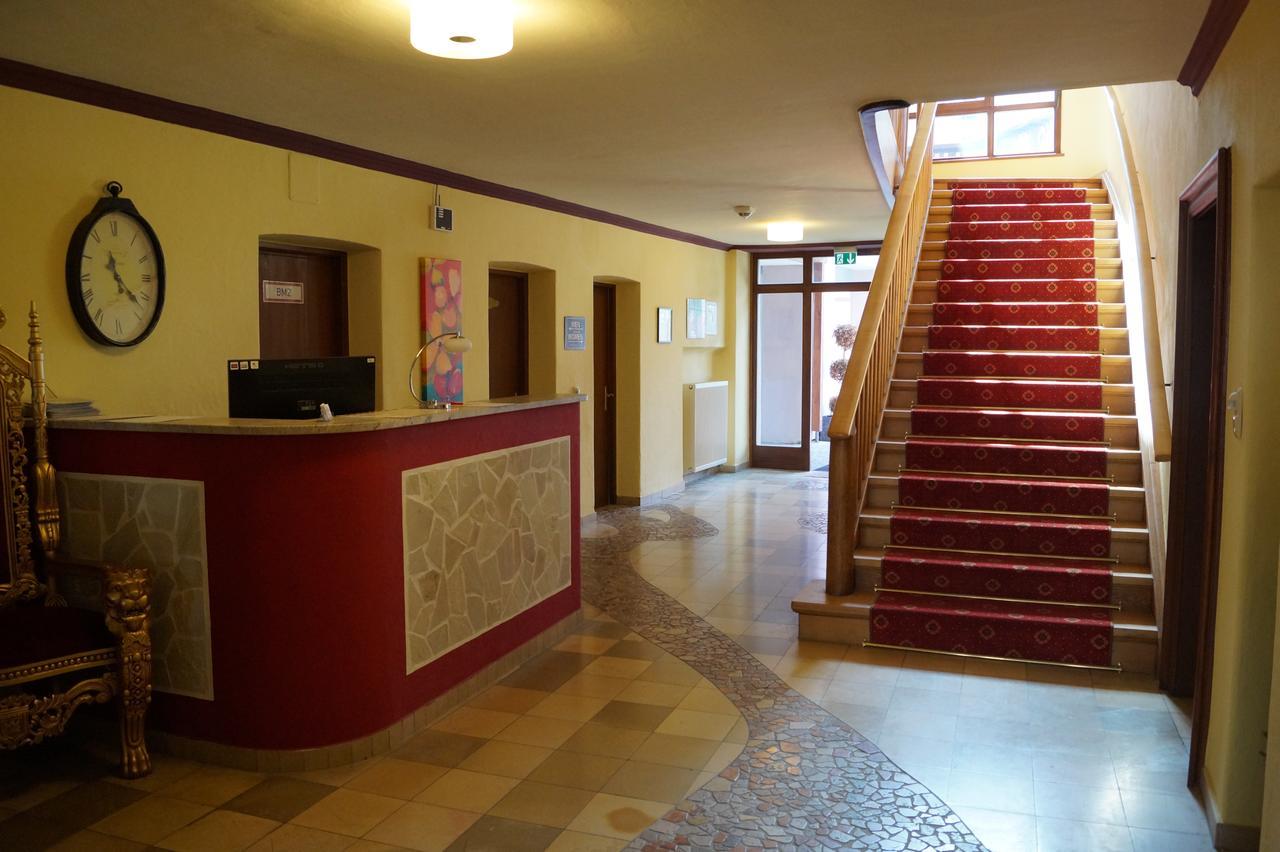 Hotel Zur Post Trostberg Buitenkant foto